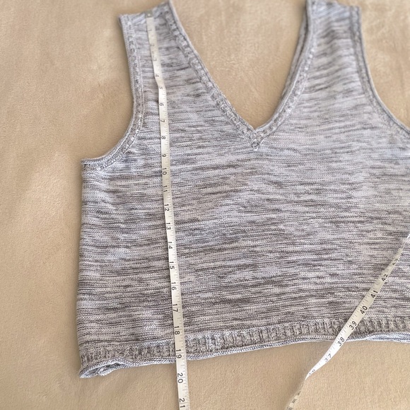 BCBGeneration Crop Sleeveless Knit Top - Size L - Picture 5 of 9
